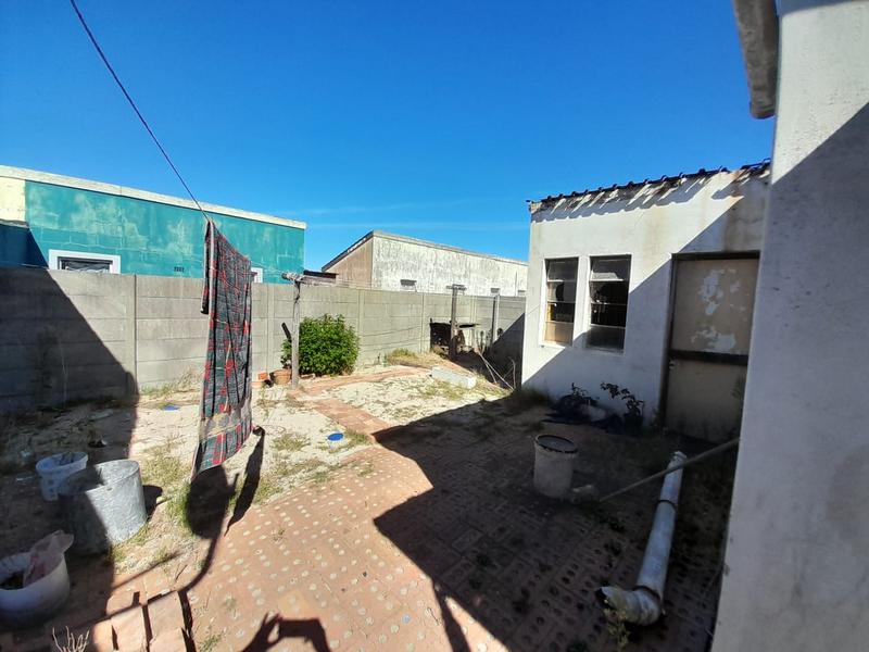 2 Bedroom Property for Sale in Portlands Western Cape